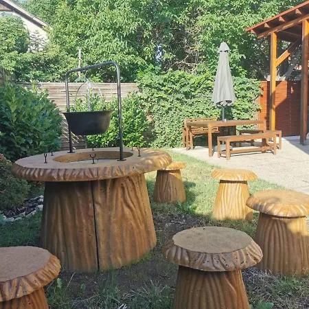 Garden Vendeghaz Dom wakacyjny *