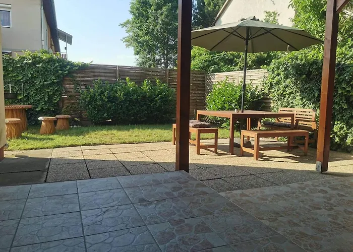 Garden Vendeghaz * Velence